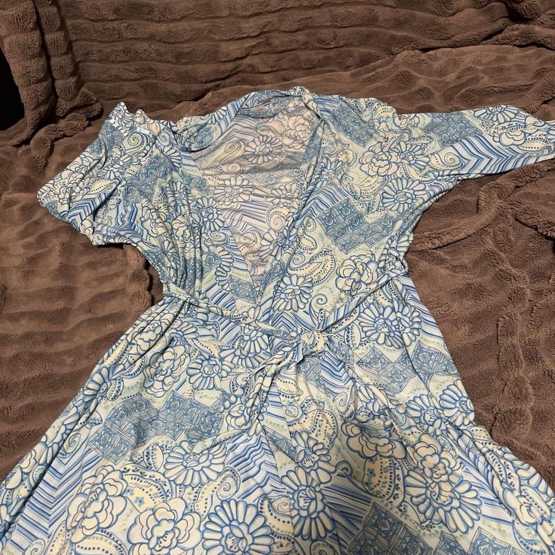 Linea Donatella Blue White Floral Wrap Dress V-Neck Long Stretch Knit L/XL