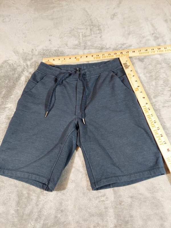 Lululemon Shorts Mens Medium T.H.E Short Soft Athleisure Activewear Performace gallery