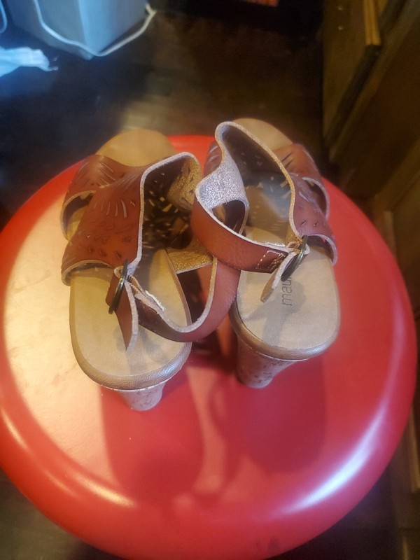 3 Pairs of shoes/ 1 Pair of Womens ankle boots 2 pairs of womens sandels Size 7 gallery