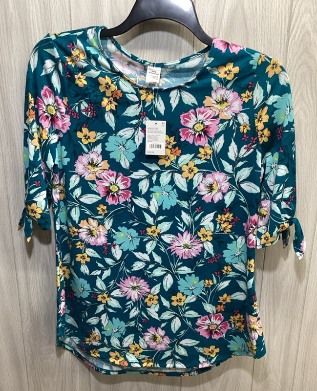 WEST LOOP Women’s (Size M) 1/2 Sleeve Accent Round Neck Floral Shirt Stretch