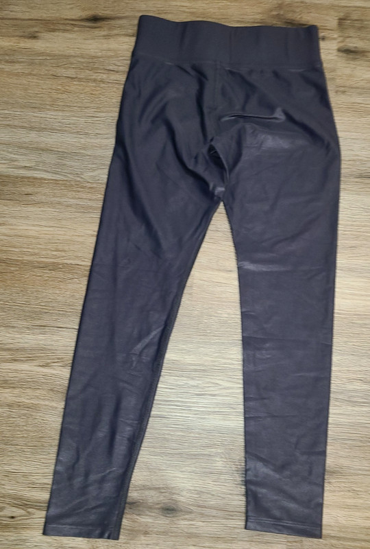 Carbon women S Takara Shine Sleek Leggings Metallic Crop gallery