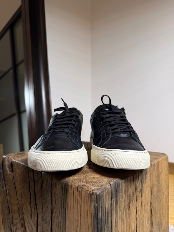 Common Projects Achilles Leather Sneakers in Black Size 43EU gallery