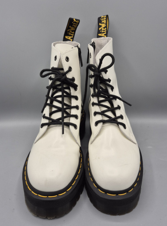 Dr. Martens Jadon Platform Leather Platform Boots Women’s Size 7 black laces