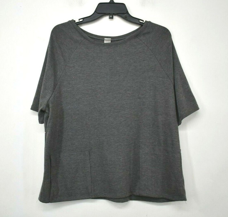 Go Couture Womens Short Raglan Sleeve Crew Neck Front Pockets Knit Pullover