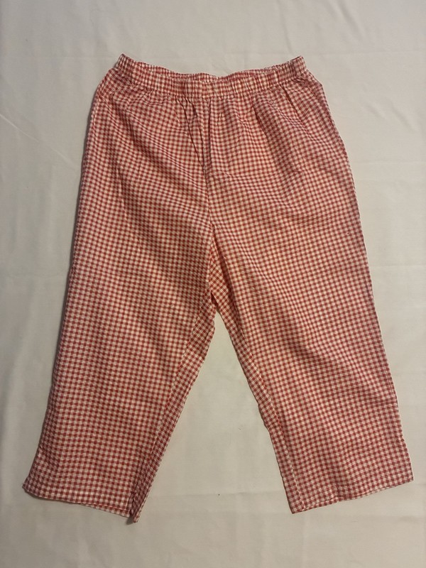 Unbranded Red and White Capris Elastic Waste Size XL 55%cotton 45% Polyester