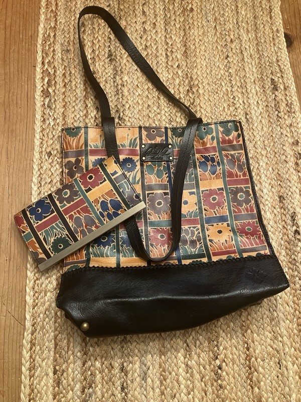 Patricia Nash Italian Leather Tote Floral Squares Collection And Matching Wallet