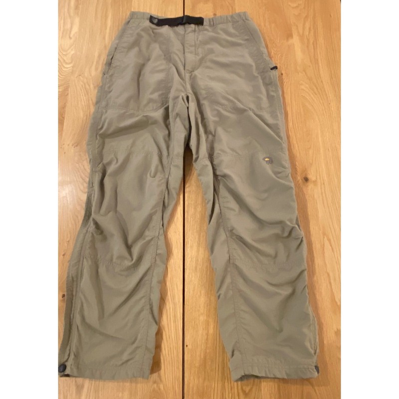Mountain Hardwear Threshold Woman’s Size 12 Hiking Outdoor Cargo Pants Khakis