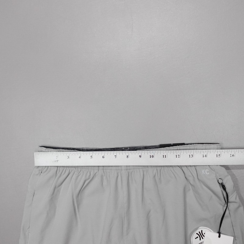 Kenneth Cole Tech Shorts Stretch DWR Compression Liner Grey 7" Inseam gallery
