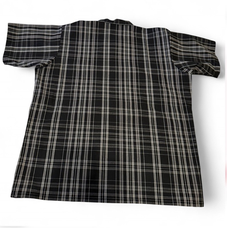 Ben Davis Men’s XL Black/Gray/White Plaid Short Sleeve Button-Up Point Collar