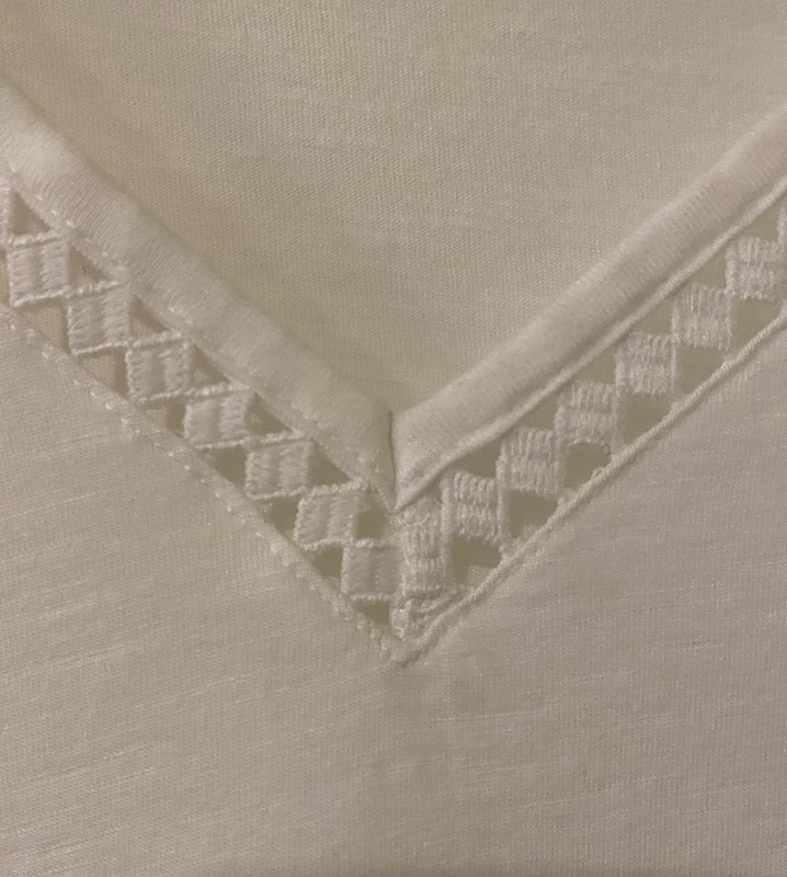 Est. 1946 Woman’s White Top. Short Sleeve, V-Neck, Embroidery Details 18/20W gallery