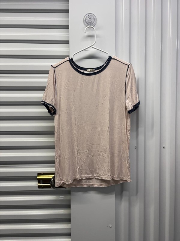 POL Women’s Medium Pink POL T-Shirt Blue Trim Rayon Spandex Stretch Top