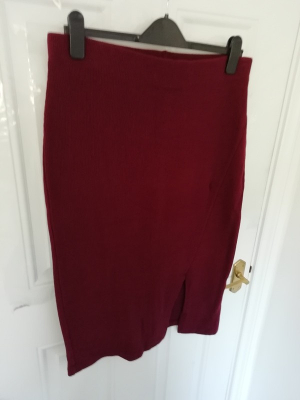 Whistles 16 Skirt Midi Burgundy Wine Red Ribbed Stretchy Split Elastic Waist gallery
