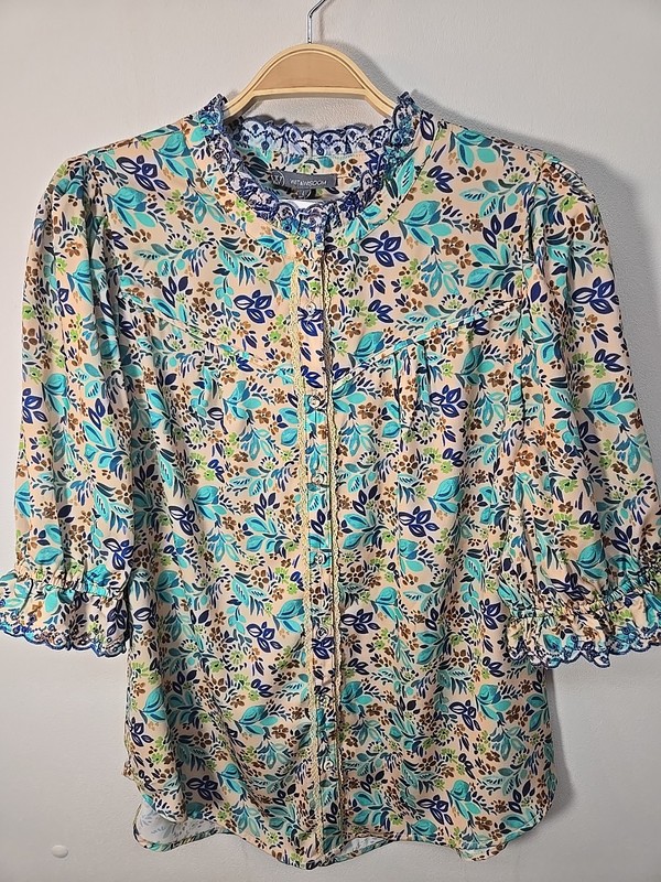 NWT Wit & Wisdom Embroidered Floral Blouse Size L Ruffle Details Boho $78