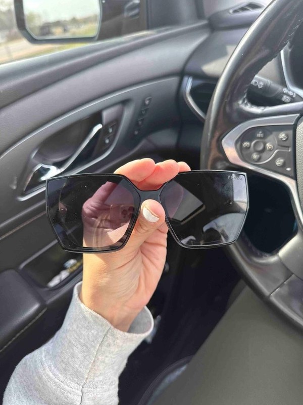 PRADA PR18WS Oversized Geometric Black Gradient Gray Sunglasses Women Designer gallery