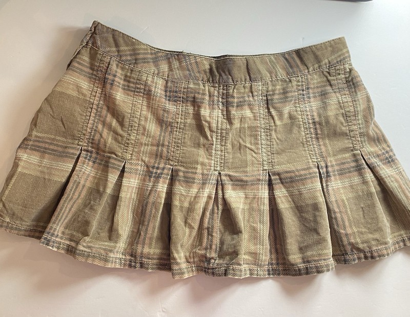 Bongo Junior’s Plaid Corduroy Pleated Short Skirt Pockets Button Size 9 gallery